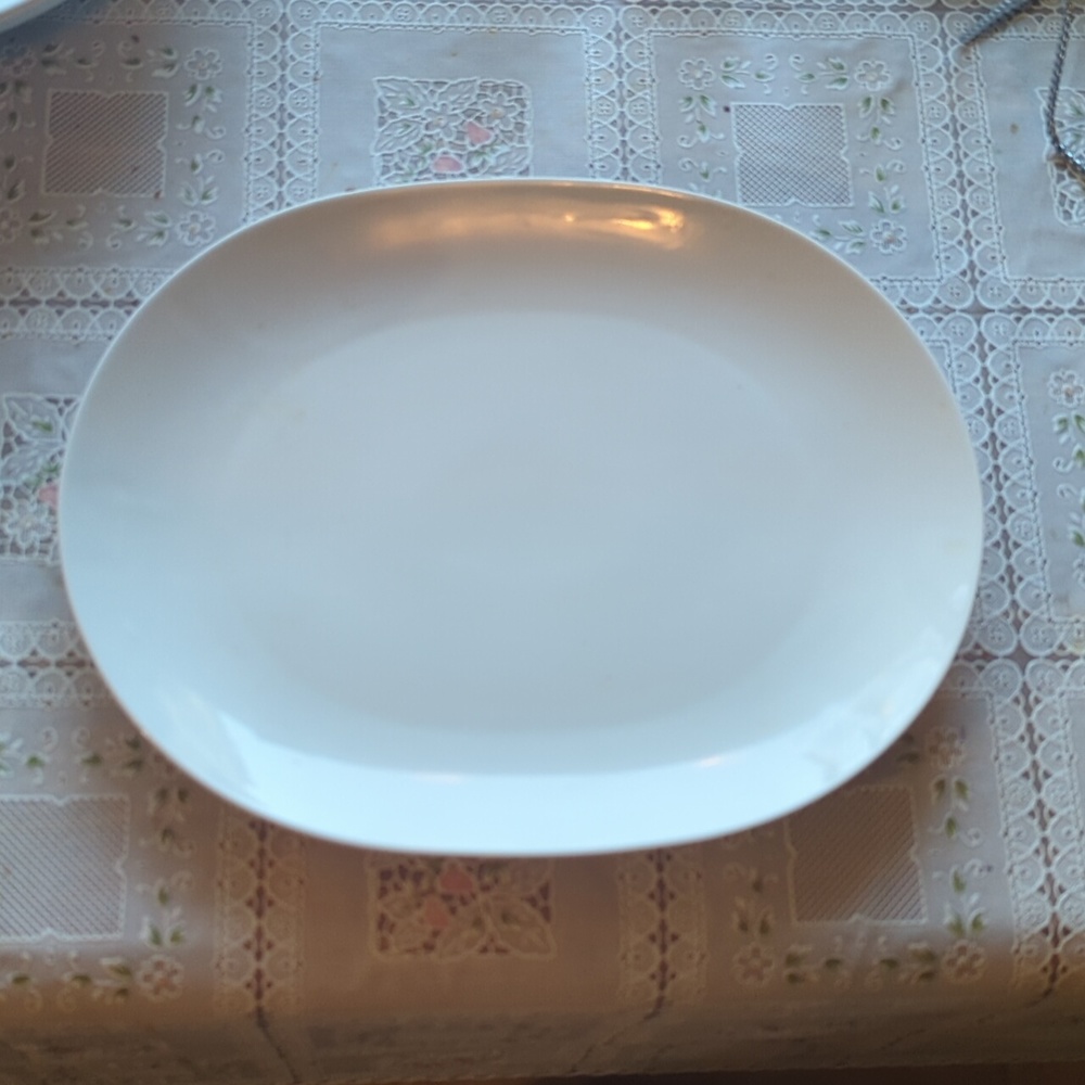 World market serving platter